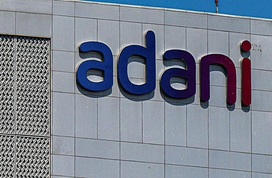 Adani Ports Q4 Profits Soar 48% to ₹3,014 Crore with Revenue Reaching ₹8,488 Crore!