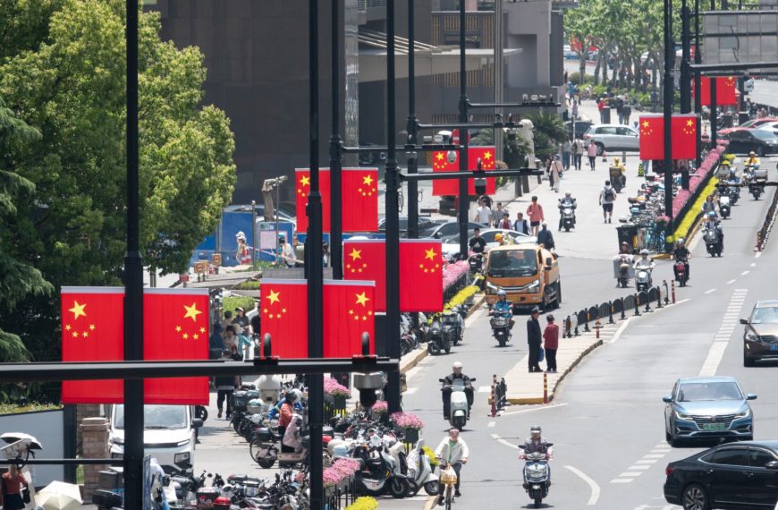 Asia-Pacific Markets Poised for Mixed Trading as Investors Analyze Crucial Trade Developments