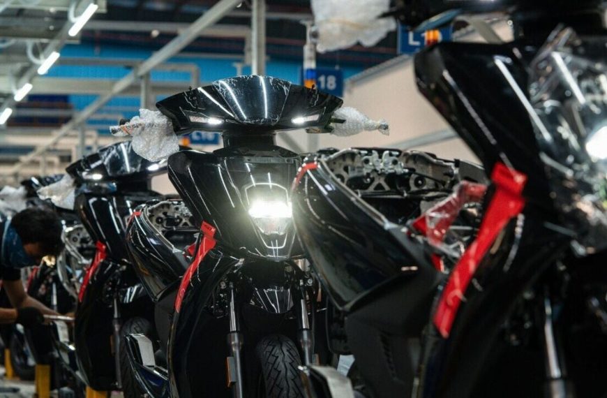 Ather Energy Stock Dips 6% Post-Listing: Is It Time to Buy, Sell, or Hold Your EV Investment?