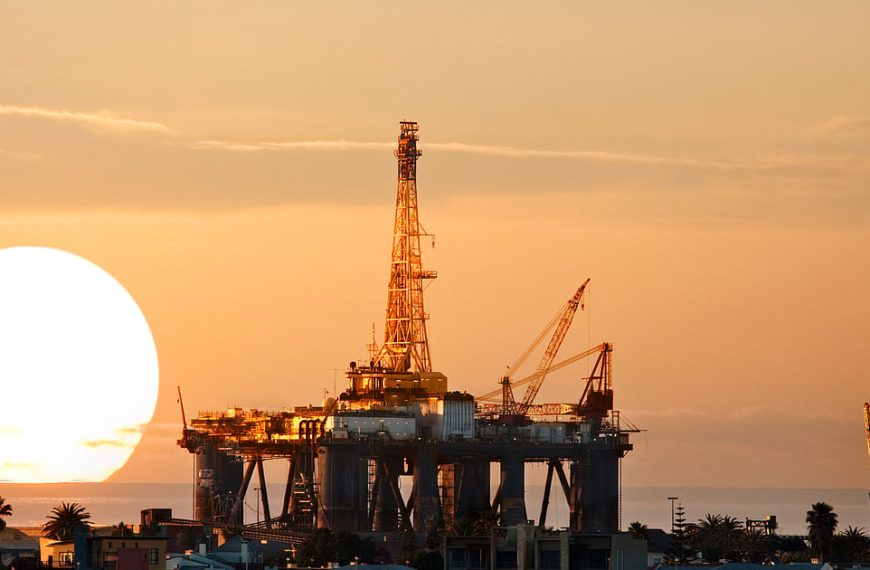 BPCL, HPCL, IOC Stocks Surge as Brent Crude Prices Drop Below $59 Per Barrel