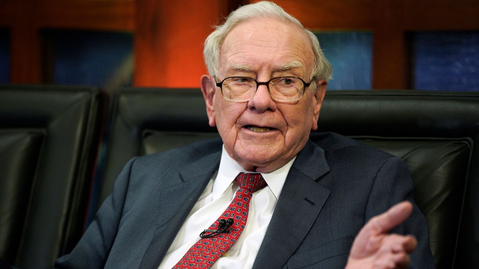 Equity vs. Real Estate: Warren Buffett's Surprising Preference Revealed - 'So Much Harder…'
