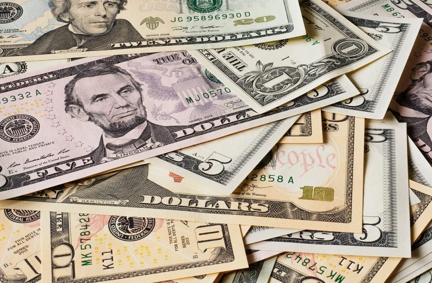 FPIs Shift Gears: Net Selling Trends Unveiled After Just One Day