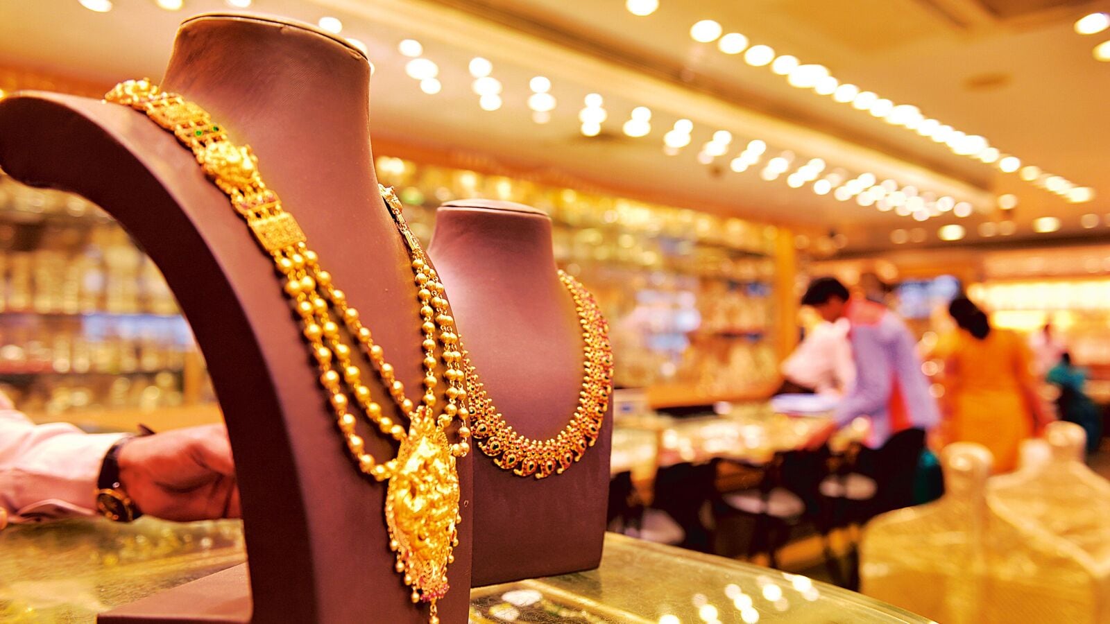 Gold Prices Plummet Below ₹95,000 per 10 Grams Amid US-China Trade Deal and India-Pakistan Ceasefire