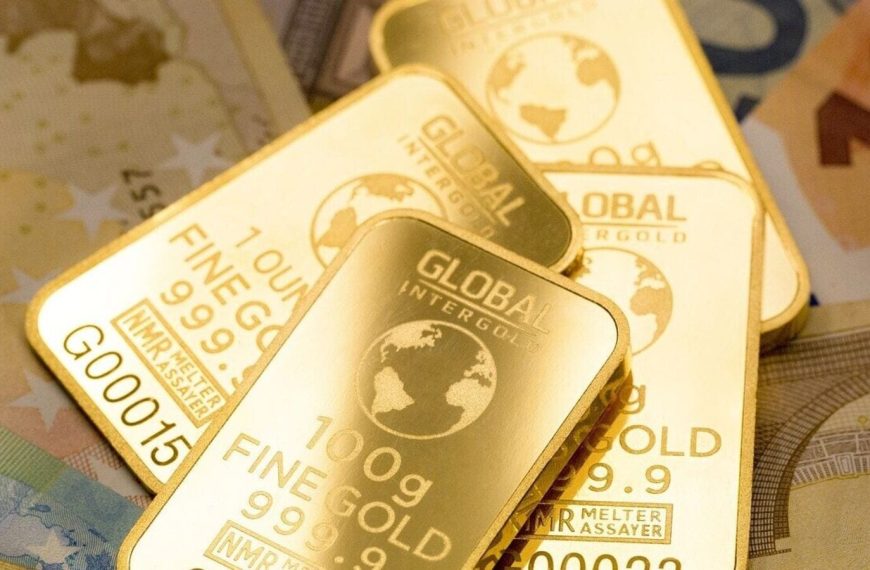 Gold Prices Surge Over 2% Today: Expert Strategies for Investing in Bullion