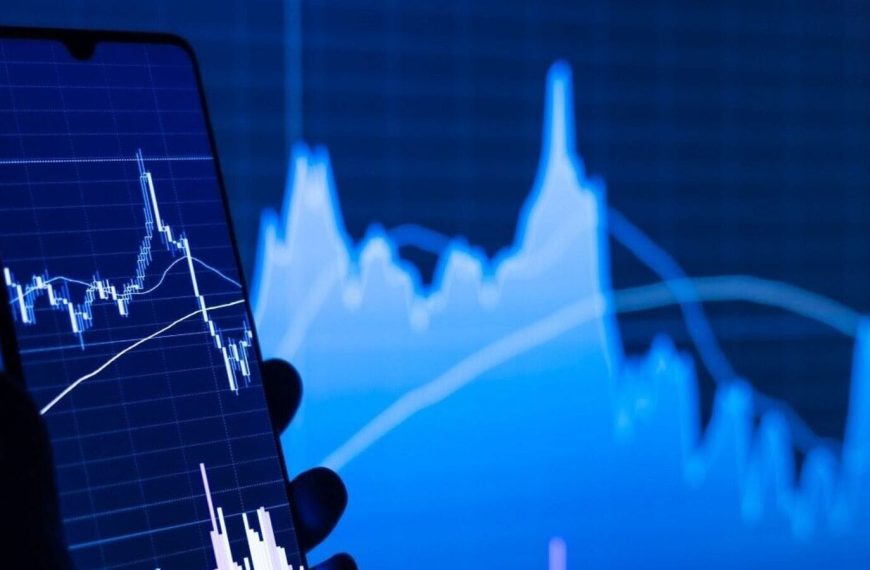Hot Investment Alert: Small-Cap Penny Stock Under ₹1 Soars After ₹900 Crore NCD Issuance!