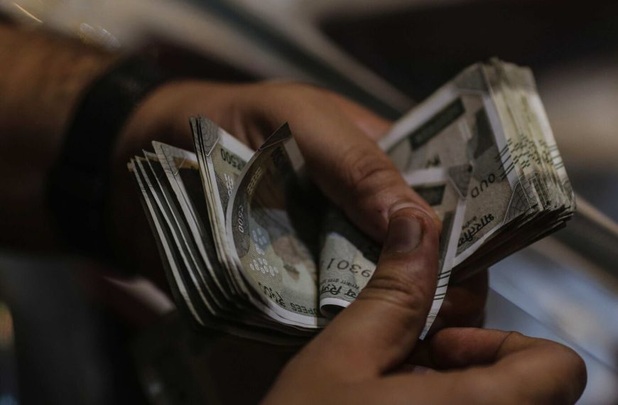 India Set to Surpass Japan as the World's Fourth Largest Economy by 2025