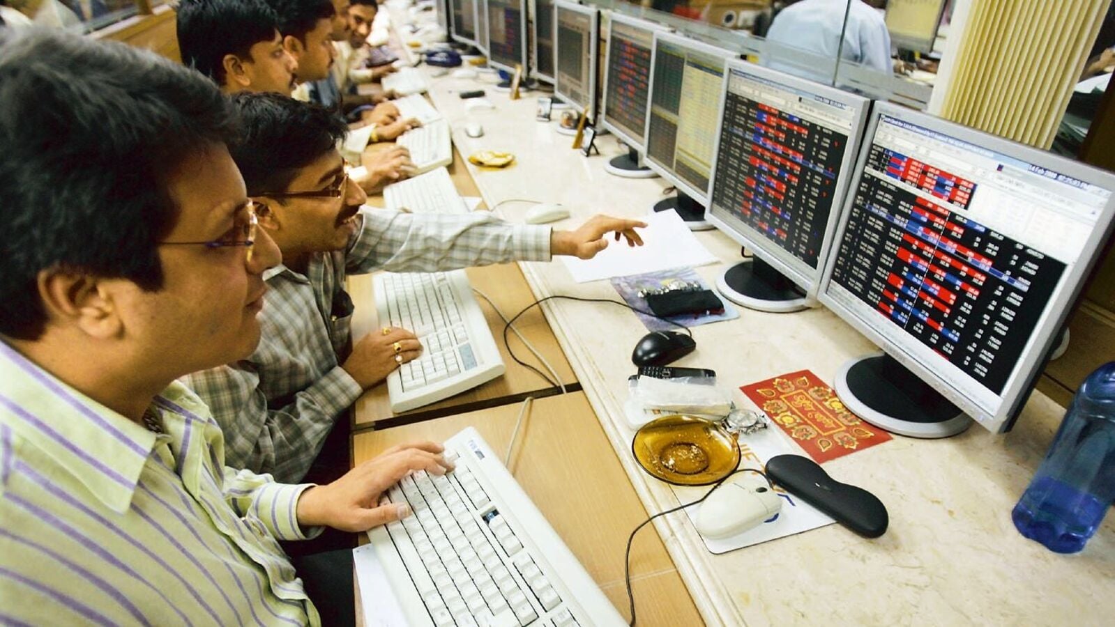 Indian Stock Market Insights: Nifty 50 & Sensex Predictions for May 2 Trading