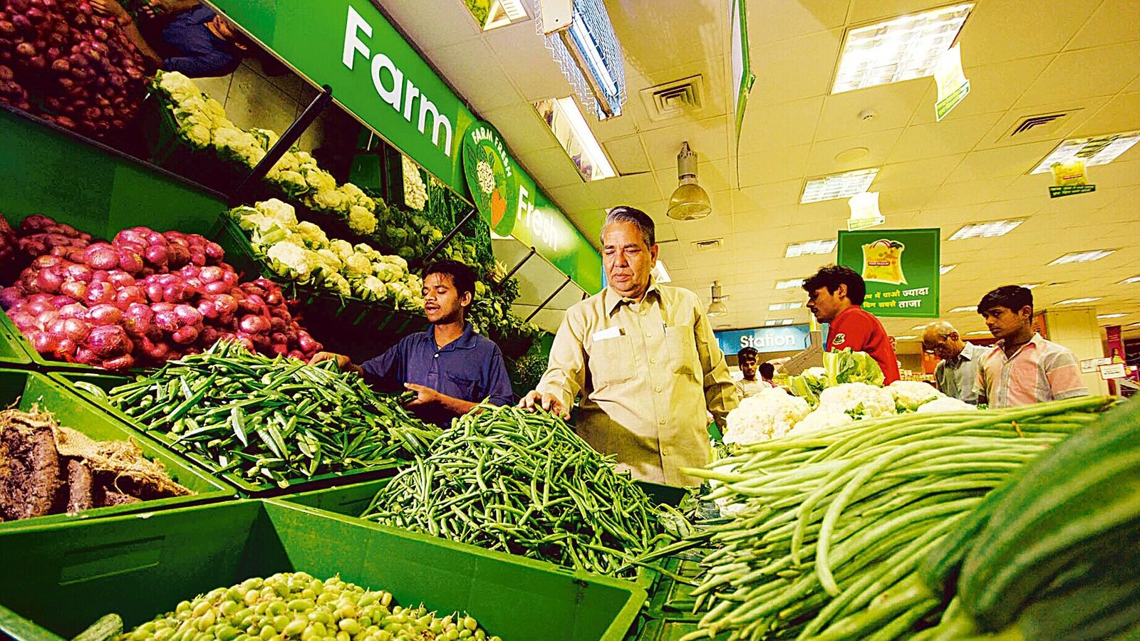 India's Retail Inflation Plummets to 3.16% in April 2025: A Six-Year Low Driven by Cooling Food Prices