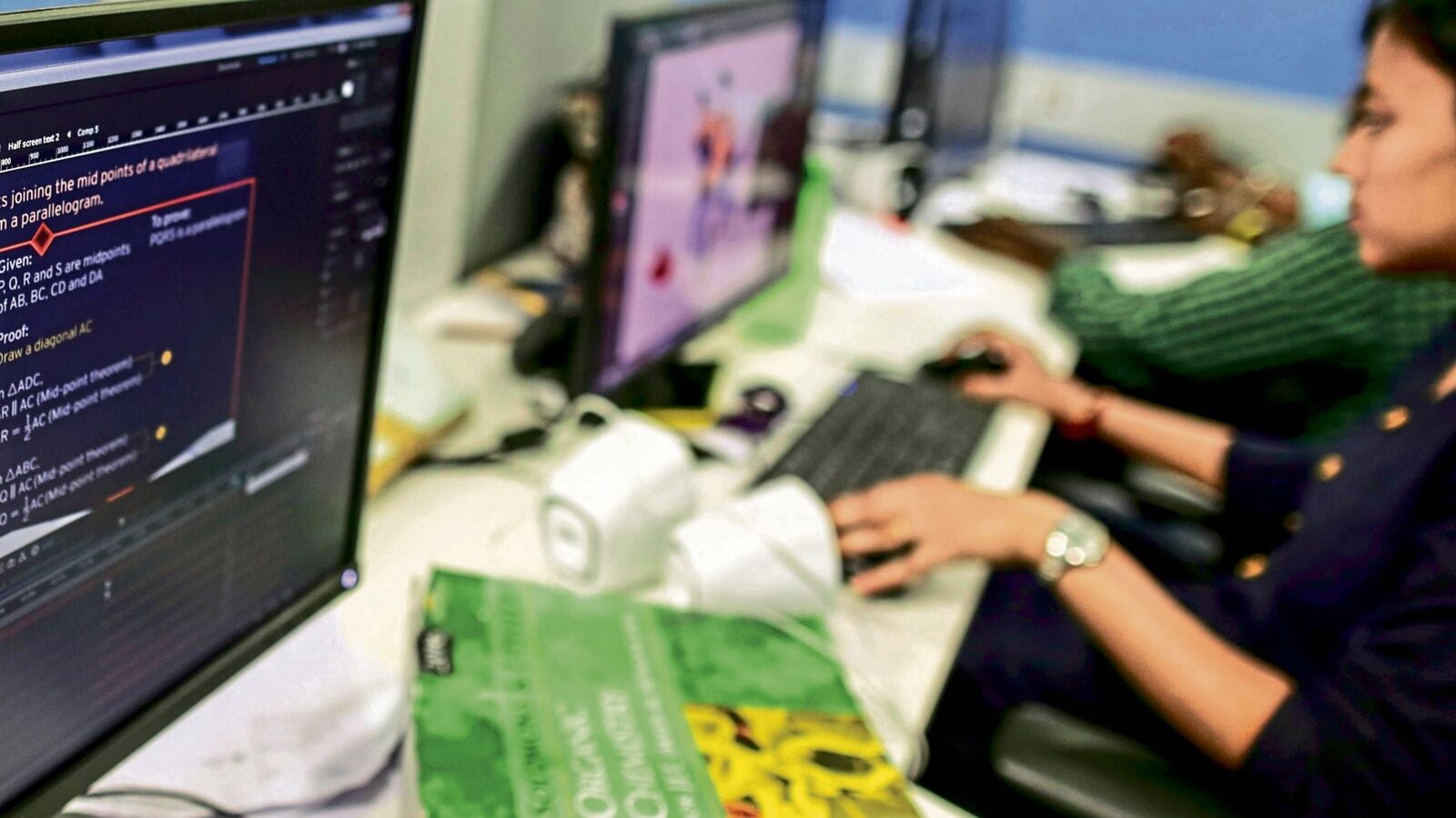 India's Services Sector Soars: April Sees Accelerated Growth