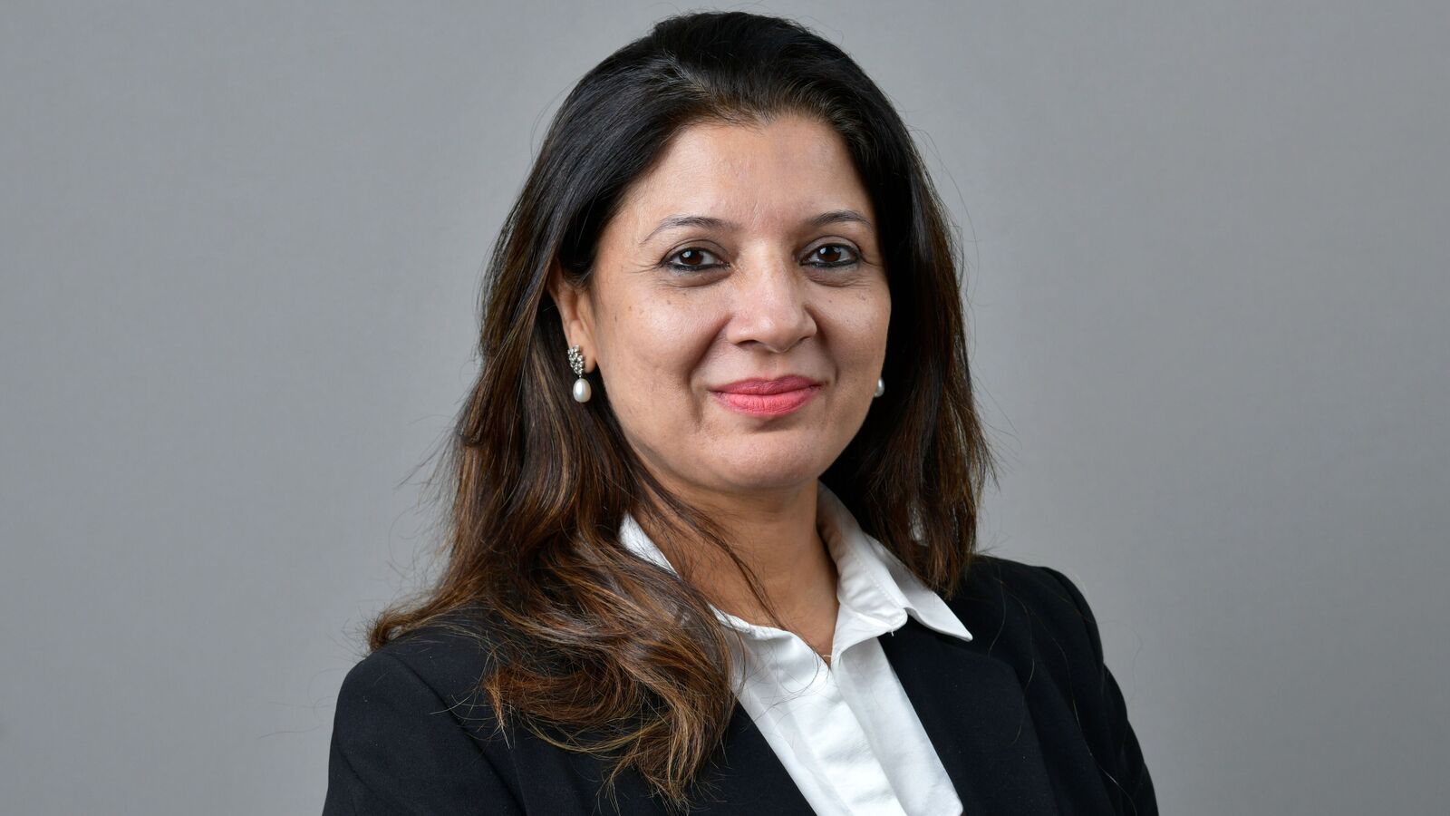 Invest Smart: Vaishali Parekh's Top 3 Stocks to Buy Today Amid India-Pakistan Tensions