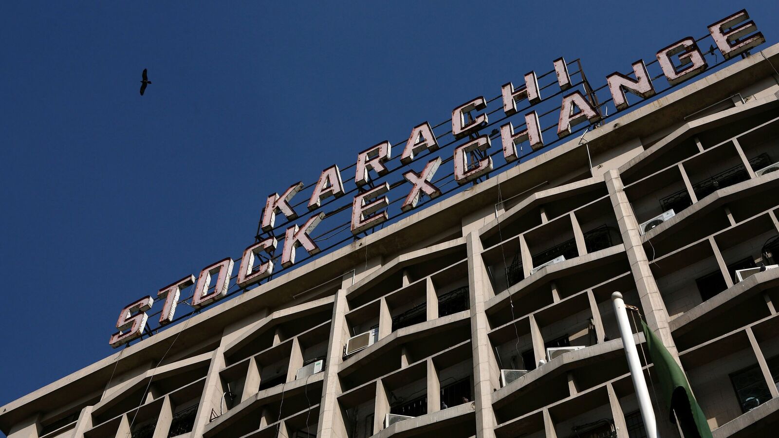 Karachi Stock Exchange Plummets 6%: Impact of India's Operation Sindoor on Pakistan's Market