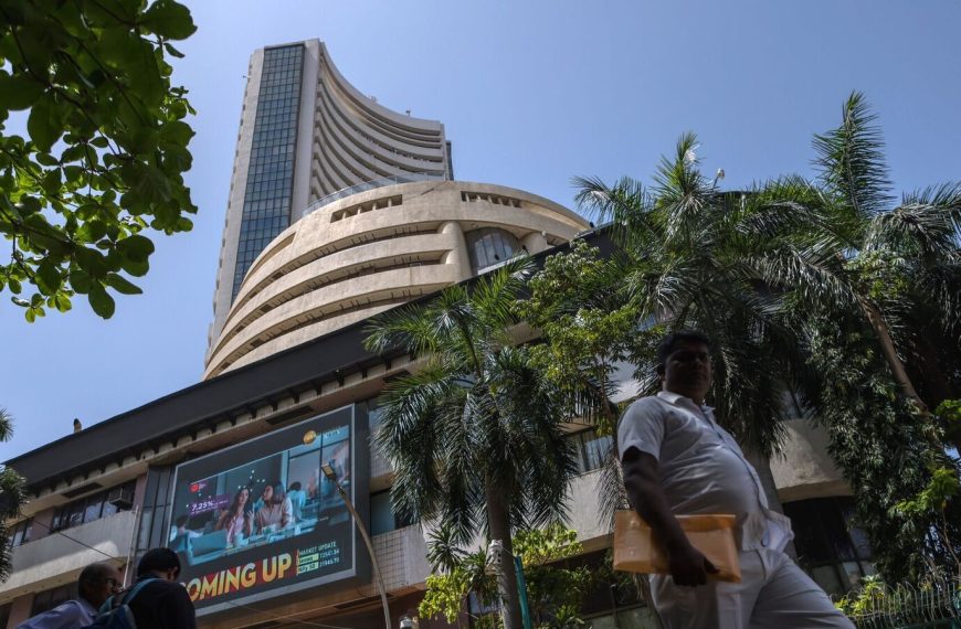Market Momentum: 78 Stocks Reach 52-Week Highs While 63 Hit Lows as Bullish Trend Continues for Second Day