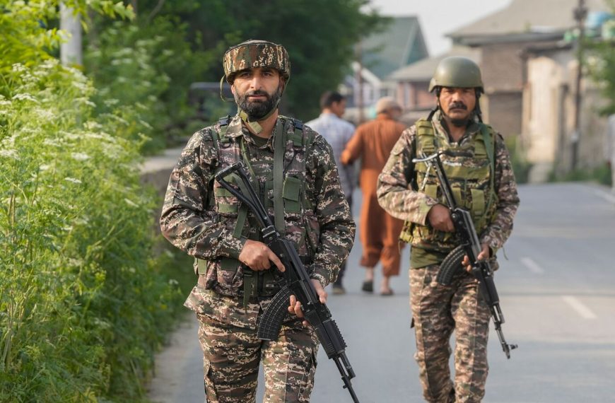 Market Reactions to Operation Sindoor: Insights from Vijay Kedia, Radhika Gupta, Porinju, and Leading Investors on the India-Pakistan Conflict
