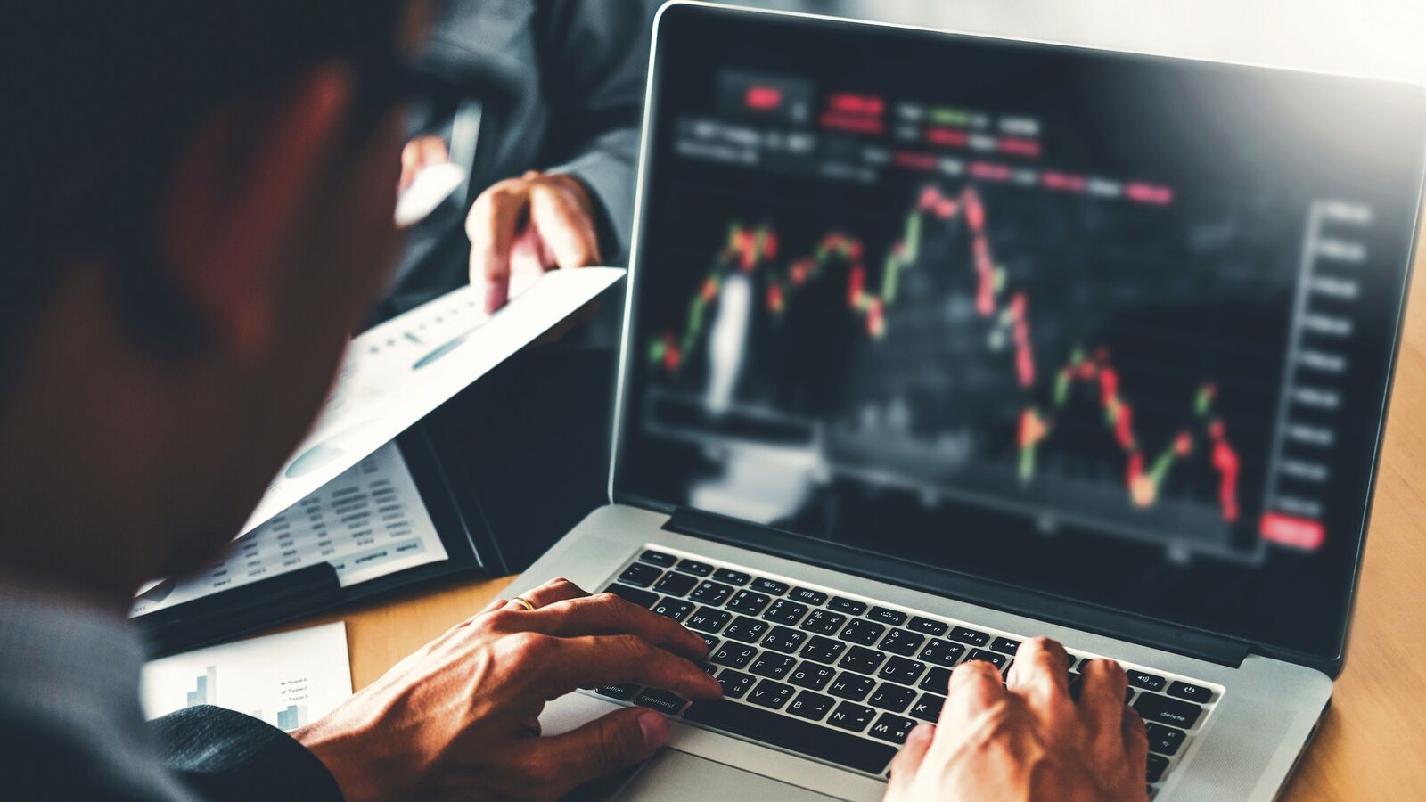 Market Surge: Top 10 Firms Gain ₹2.31 Lakh Crore with Reliance and HDFC Bank Leading the Charge!