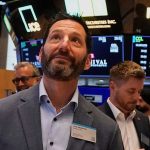 Market Update: Dow Jones Soars as S&P 500 & Nasdaq Slip Amid Renewed Trade War Fears from Trump's Tariffs