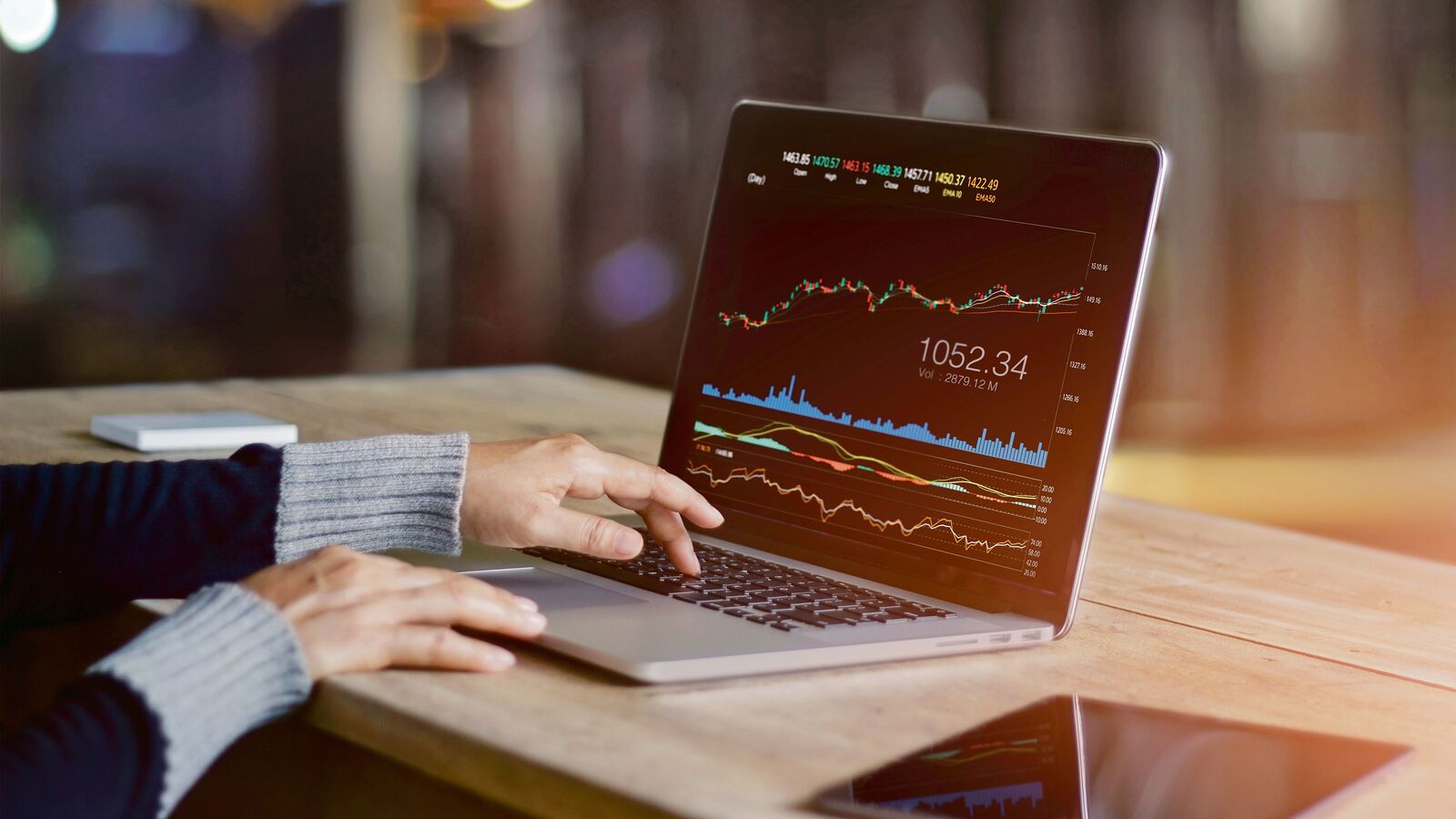 Motilal Oswal Increases Investment in Kalyan Jewellers and Coforge: Discover the Latest Shareholding Insights