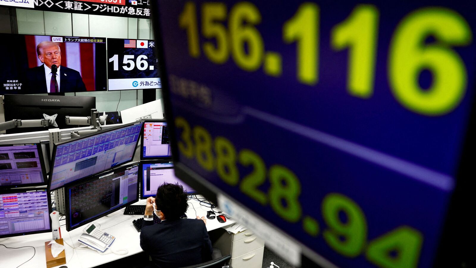 Nomura Boosts Outlook on Chinese Stocks Following US-China Trade Truce Over Trump's Tariffs