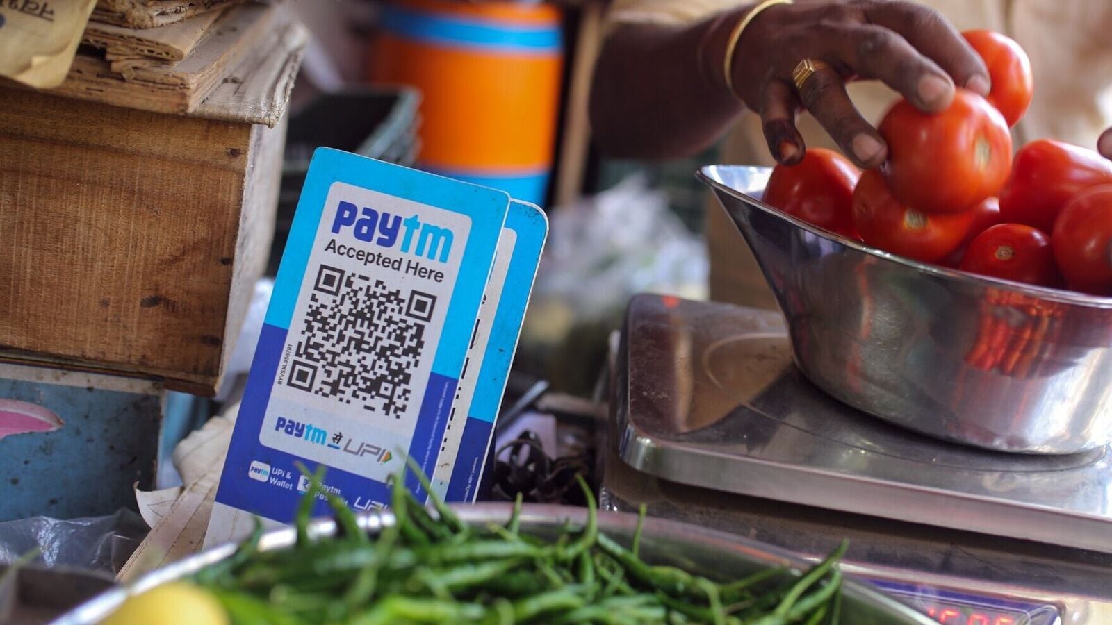 Paytm Shares Dip 3% as Antfin Plans ₹2,200 Crore Stake Sale Through Block Deal