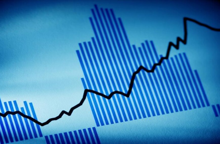 Pharma Stocks Plummet: Trump’s Looming Tariffs Set to Hit in Just Two Weeks!