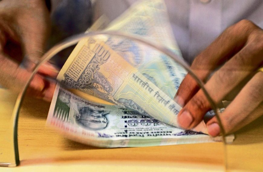 Rupee Depreciation: Short-Term Economic Effects and the Risk of Escalating Border Tensions