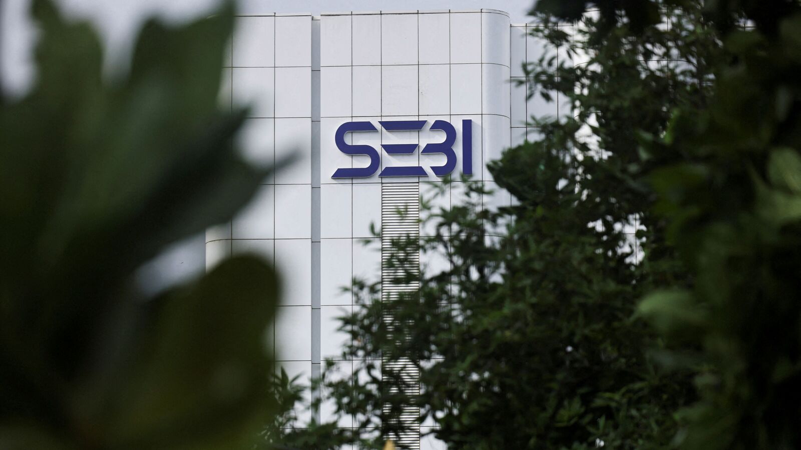 SEBI Targets Gautam Adani's Nephew in Insider Trading Scandal: Settlement on the Horizon