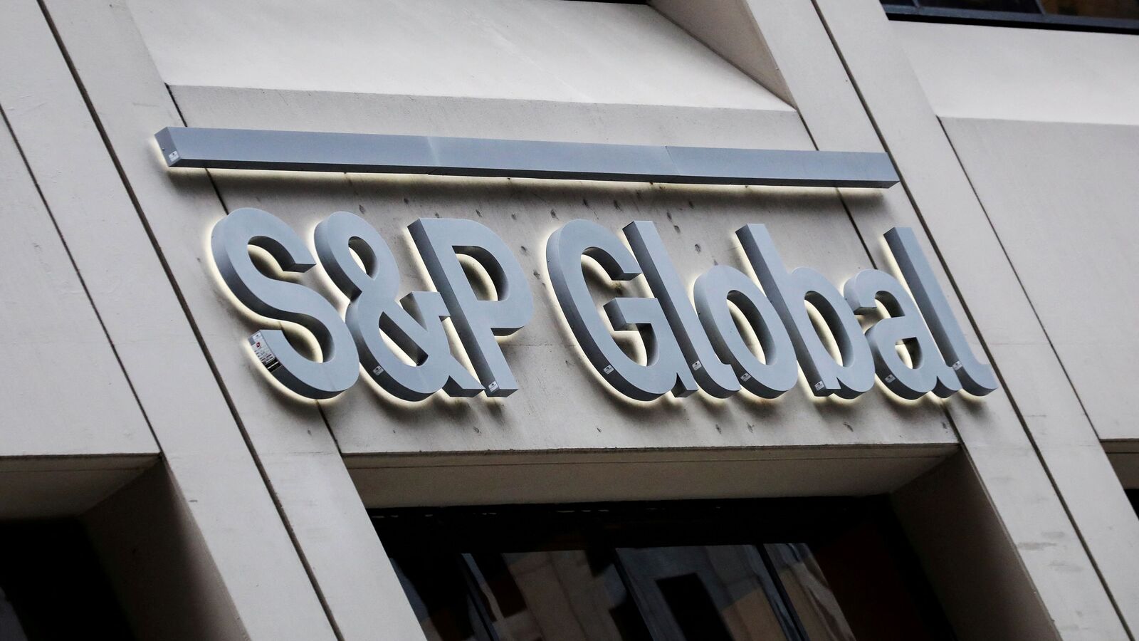 S&P Downgrades India's FY26 Growth Outlook Again: Concerns Over US Tariffs Rise