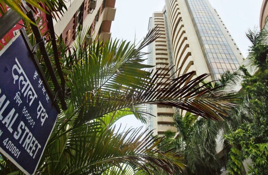 Sensex Soars Nearly 3000 Points and Nifty Approaches 25K Amid India-Pak Ceasefire and US-China Trade Deal Breakthrough