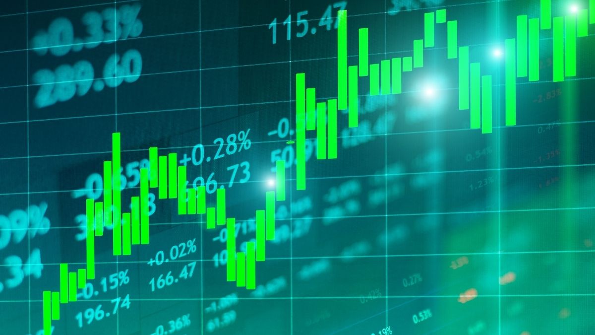 Small and Mid-Cap Stocks Soar: Discover the Driving Forces Behind Their Outperformance Against Large Caps!