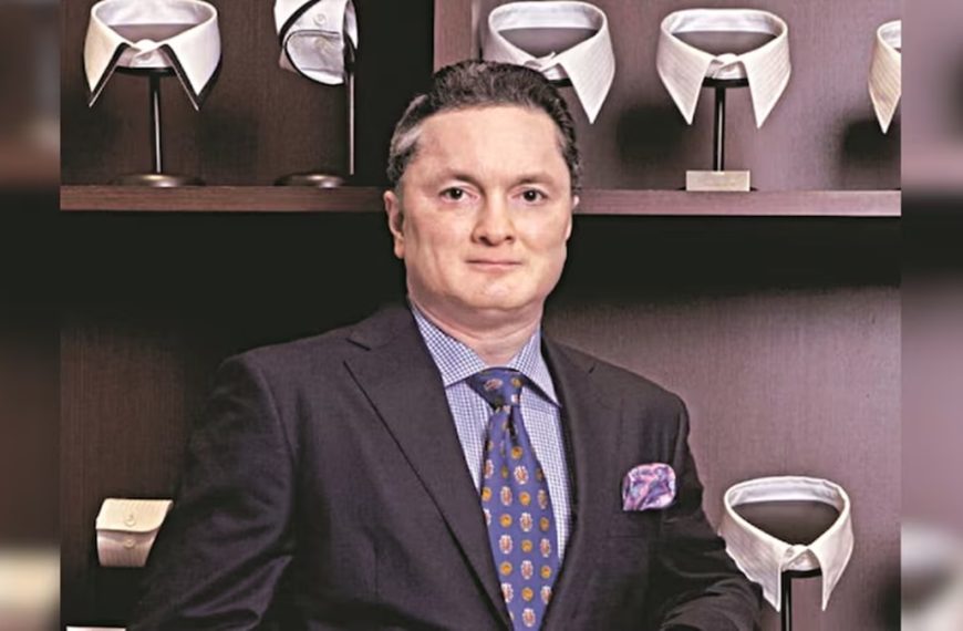 Strategic Store Additions Ahead: Gautam Singhania Shares Insights for 2023
