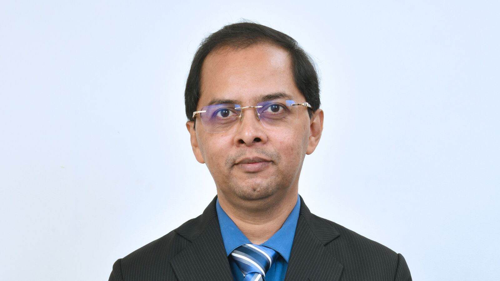 Sun Pharma Shares: Expert Dharmesh Shah from ICICI Securities Recommends Buy on May 12, 2025!