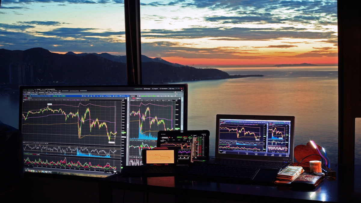 Today's Market Outlook: US Markets Dip, Nikkei Closed, Plus 4 Key Indicators to Monitor!