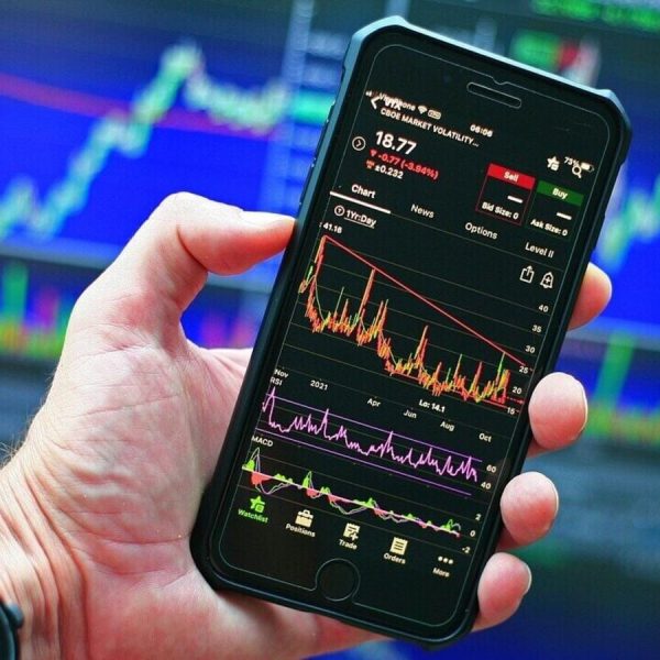 Today's Top Stock Picks: Expert-Recommended Buys for May 5th