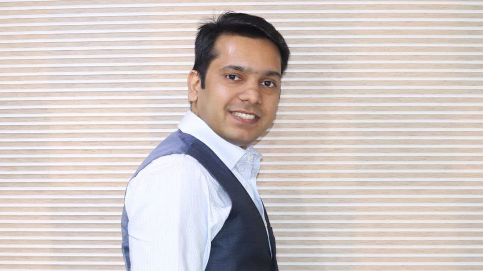 Top 3 Stocks Under ₹100 to Buy This Monday: Expert Sumeet Bagadia’s Recommendations for April 5, 2025
