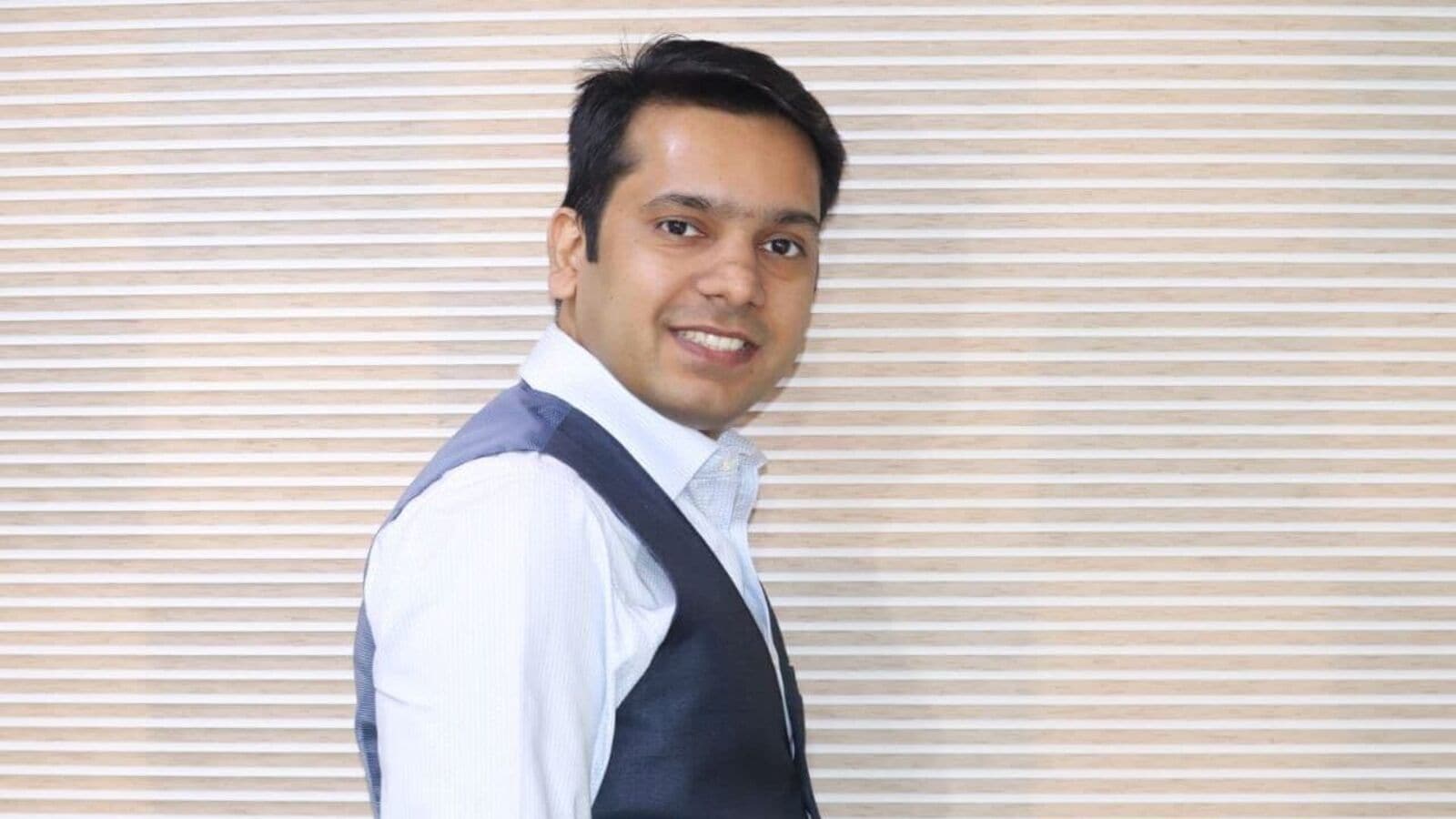 Top 3 Stocks Under ₹100 to Buy on Monday: Sumeet Bagadia's Expert Picks for April 12, 2025