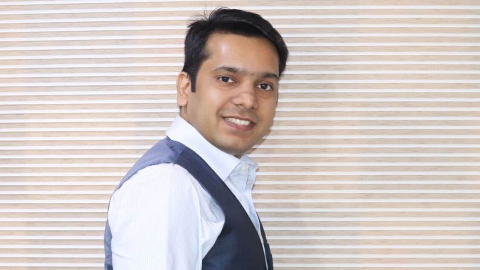 Top 5 Breakout Stocks to Buy or Sell Today: Expert Insights from Sumeet Bagadia - May 2, 2025