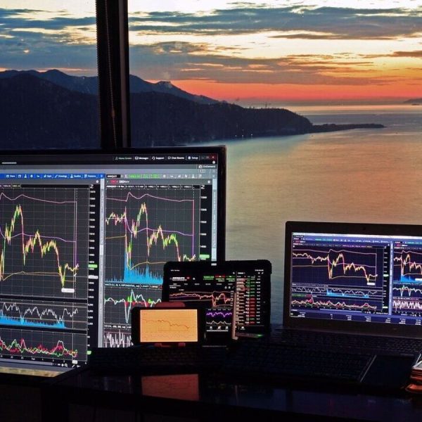 Top 6 Short-Term Stocks to Buy: Expert Picks from ITC, SBI Cards, Policybazaar, and More!