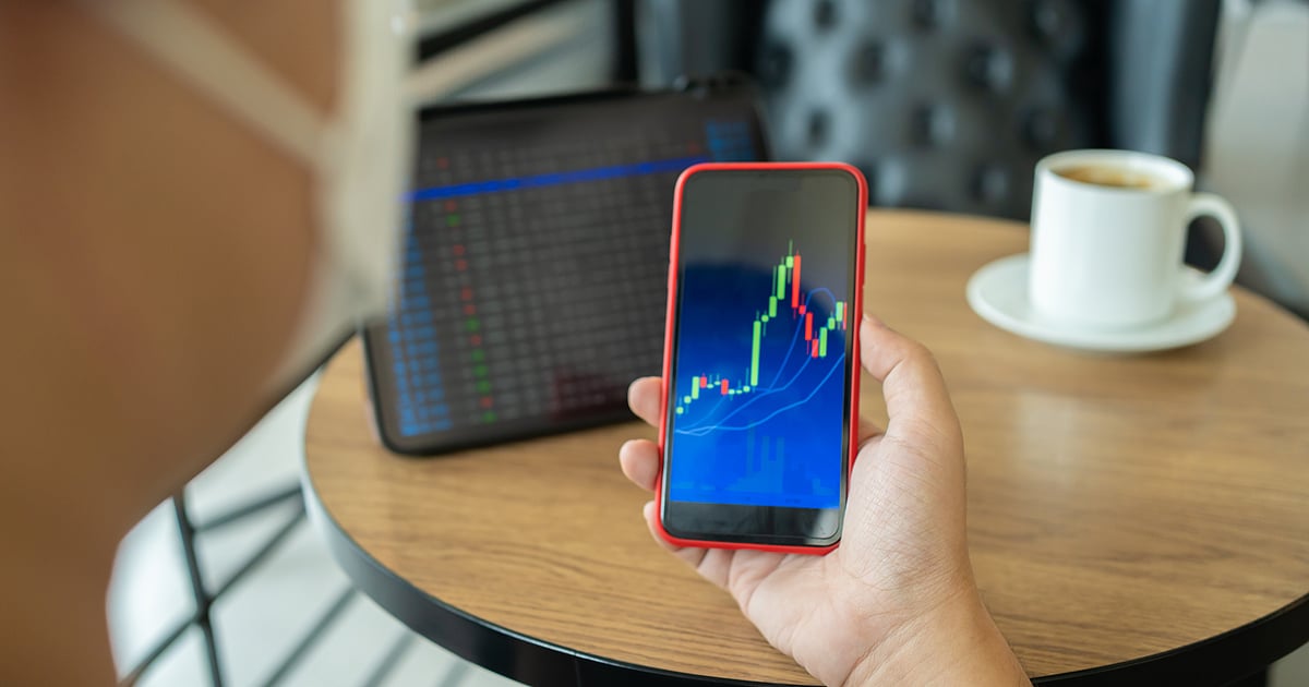 Top Stocks to Buy Today: ITC, Marico, Adani Green, and Ashok Leyland Set to Surge!