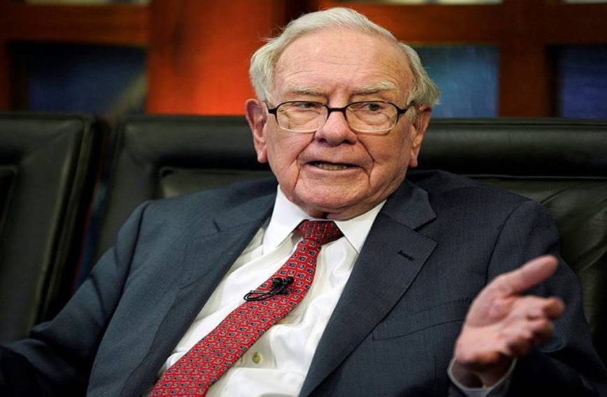 Unveiling Warren Buffett's Greatest Triumphs and Flops: A 60-Year Journey with Berkshire Hathaway