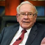 Warren Buffett Sounds Alarm: ‘Unsustainable’ Fiscal Deficit and Troubling US Dollar Could Lead to Economic Crisis